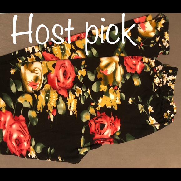 Pants - Host pick.5/$25 Roses plus size leggings